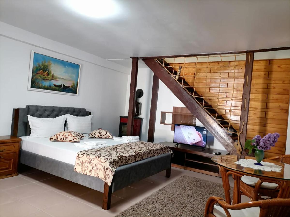 Casa Adi Si Maria Hotel Mahmudia Eksteriør billede