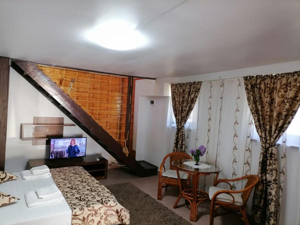 Casa Adi Si Maria Hotel Mahmudia Eksteriør billede