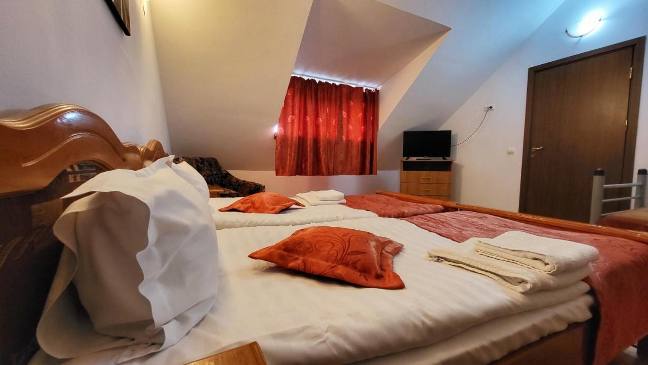 Casa Adi Si Maria Hotel Mahmudia Eksteriør billede